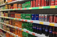 coca cola mua chuoi ca phe lon thu 2 the gioi sau starbucks