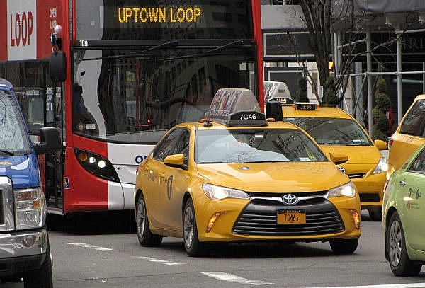 hiep hoi taxi ba mien kien nghi lap bien vang cho taxi cong nghe