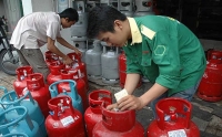 gia gas tiep tuc giam soc 33000 dongbinh