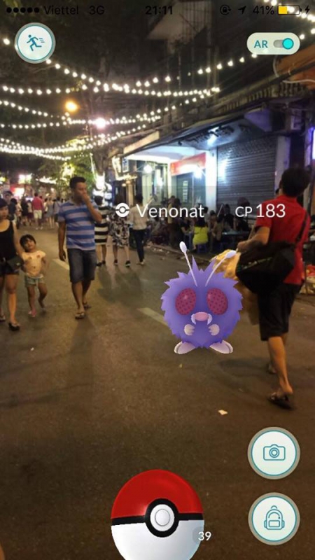 toi cuoi tuan gioi tre ha thanh no nuc xuong pho bat pokemon
