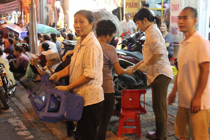dich vu hot tien mua vu lan o chua phuc khanh