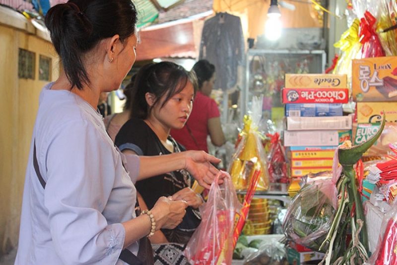 dich vu hot tien mua vu lan o chua phuc khanh