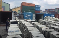 vi sao phe lieu nhua ton dong nhu nui o cac cang