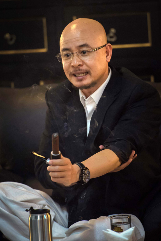 dang le nguyen vu bat ngo gap go bao chi