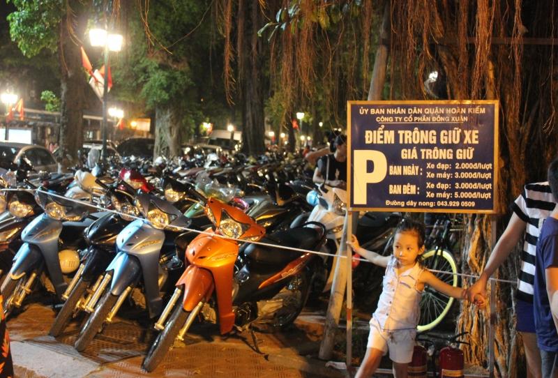 pho di bo qua tai bai gui xe va nha ve sinh cong cong