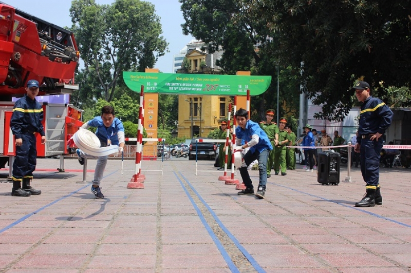 ha noi tre em hao hung trai nghiem thuc te phong chay chua chay