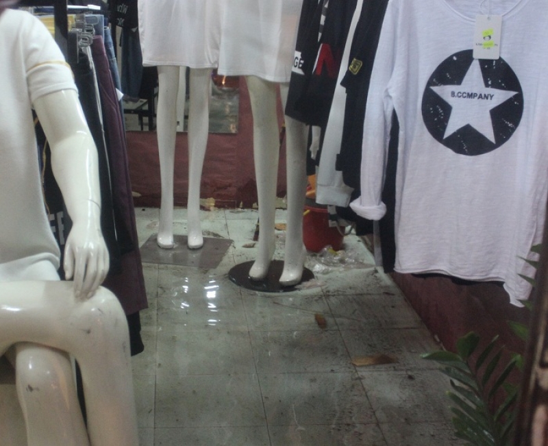 Hà Nội: Mưa lớn nhiều tuyến phố ngập ngày cuối tuần ha noi mua lon nhieu tuyen pho ngap ngay cuoi tuan