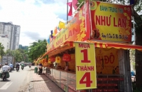 nhung dua tre ung thu mang ca cot truyen thuoc di xem trung thu