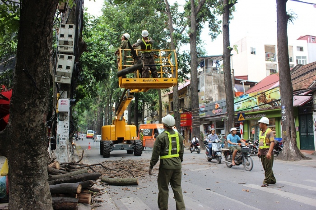 ha noi khan truong chuan bi doi pho voi con bao so 7