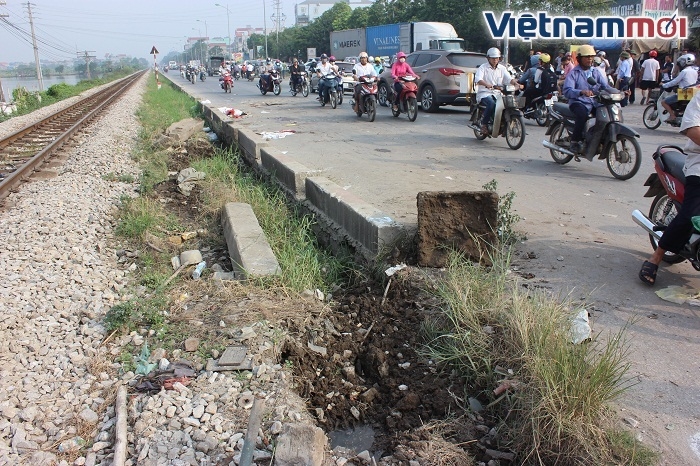 danh tinh cac nan nhan vu tai nan tau hoa dam o to