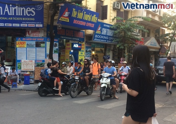 Người nước ngoài vi phạm giao thông ở Việt Nam nguoi nuoc ngoai vi pham giao thong o viet nam