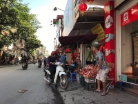 banh nuong banh deo gia re van duoc ban tran hai tuan sau trung thu