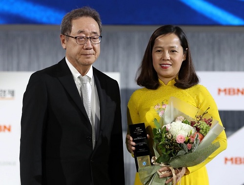 ceo vietjet duoc vinh danh doanh nhan dong nam a tieu bieu