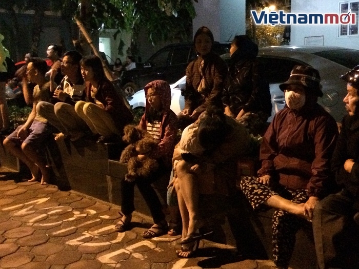 ha noi chay o chung cu rainbow linh dam nguoi dan thao chay luc nua dem