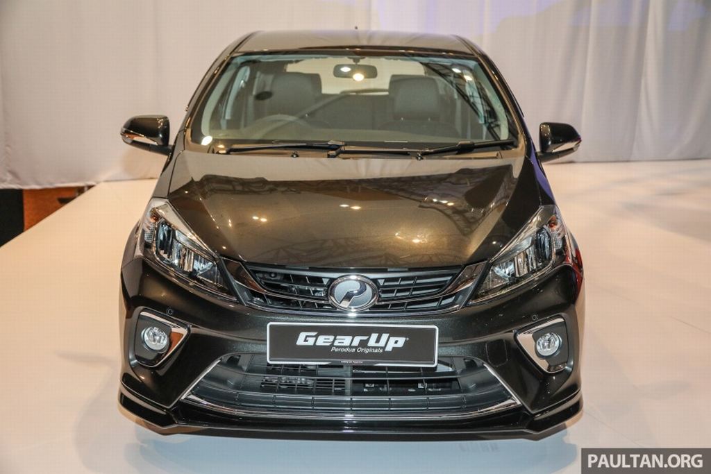 o to malaysia may toyota hon 200 trieu 5000 nguoi xep hang mua