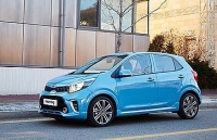 toyota corolla altis giam gia toi 40 trieu dong trong thang cuoi nam