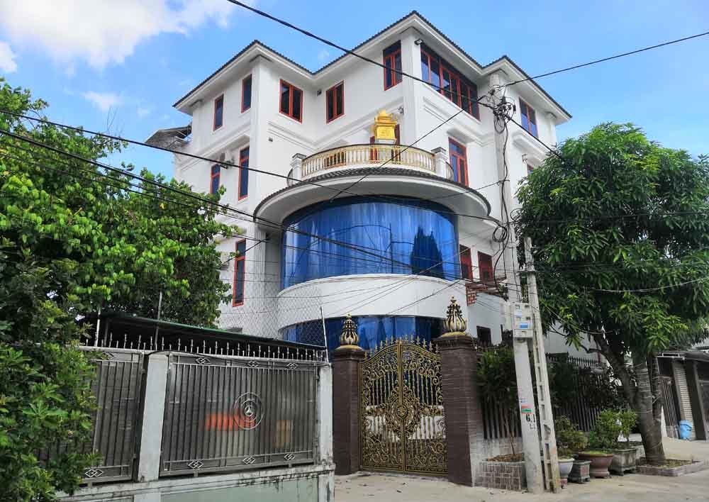 xa 1000 ti phu bac nhat xu nghe biet thu hang ngan o to nhieu vo ke