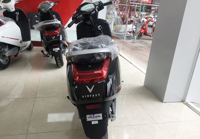 xe may dien vinfast klara da toi dai li o ha noi