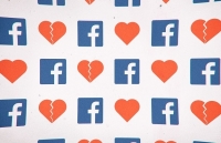 loi cau hinh khien facebook instagram te liet 13 tieng