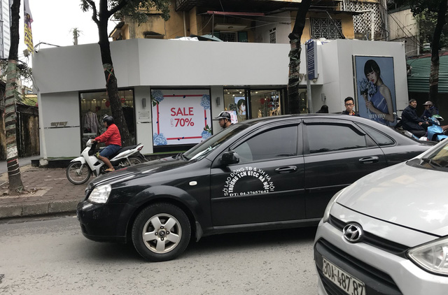 tiet lo cua mot dan kinh doanh quan ao ve ngay black friday