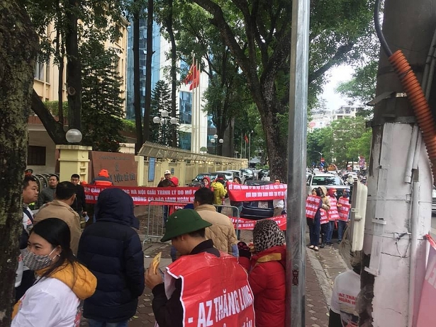 nguoi dan doi mua ret len so xay dung ha noi doi nha o xa hoi