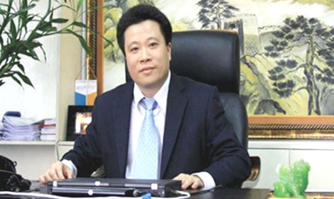 moi quan he giua ha van tham va pham cong danh