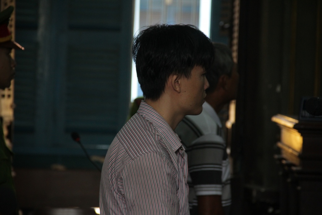 dam chet dong nghiep cua nguoi yeu vi ghen tuong