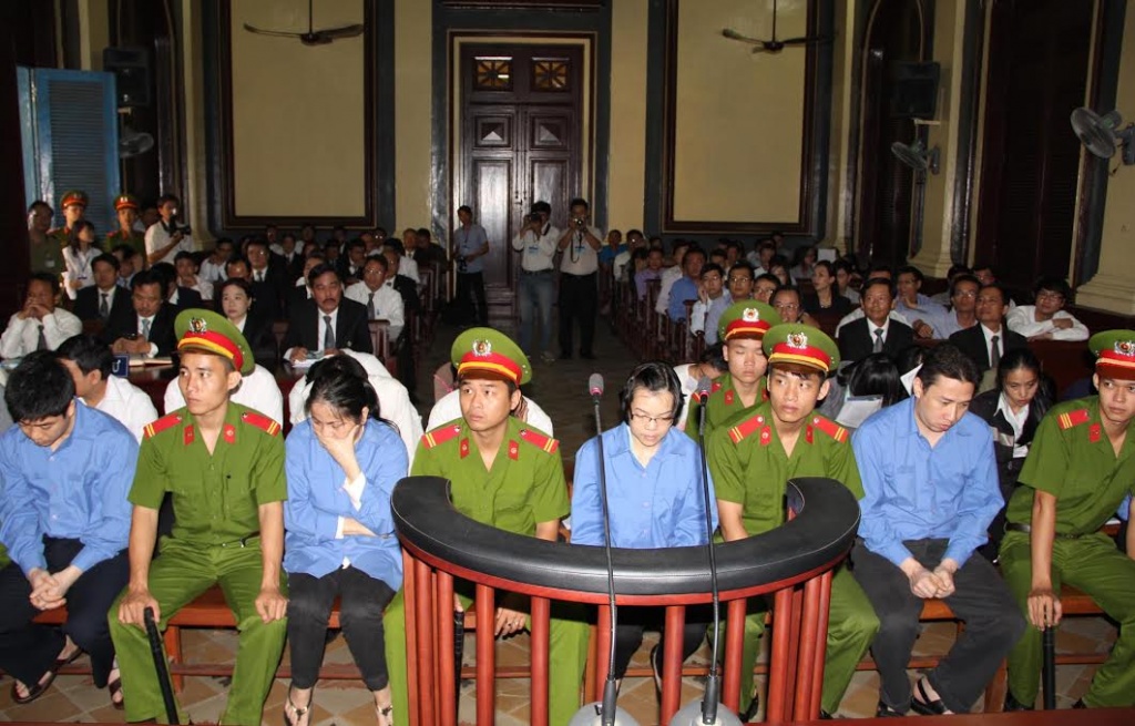 chua n bi thi ha nh a n no xa u vo i ha ng loa t ngan ha ng