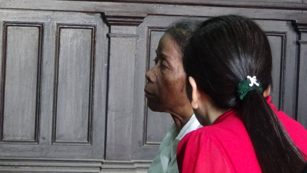 nu thuong nhan lua ba n nhieu co gai tre sang trung quo c