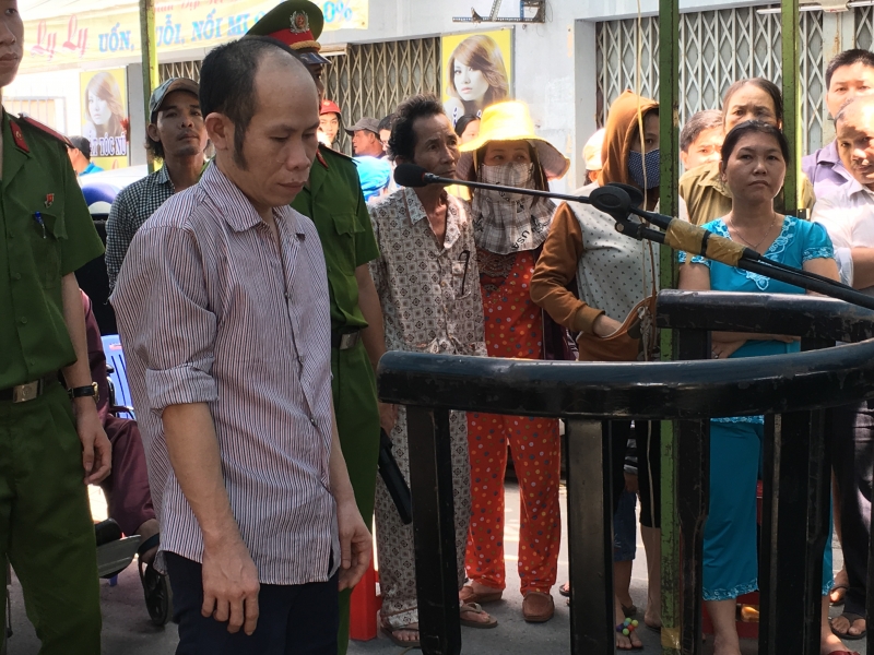 dam nham dong bon lan tron 10 nam bi sa luoi