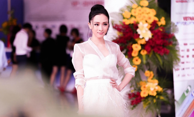 hoa hau phuong nga bi truy to den an chung than
