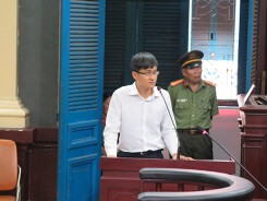 'Đại gia' trong vụ Hoa hậu Phương Nga lên tiếng về 'Hợp đồng tình dục'