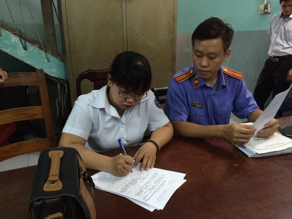 kham xet nha rieng chap hanh vien dan su lua dao