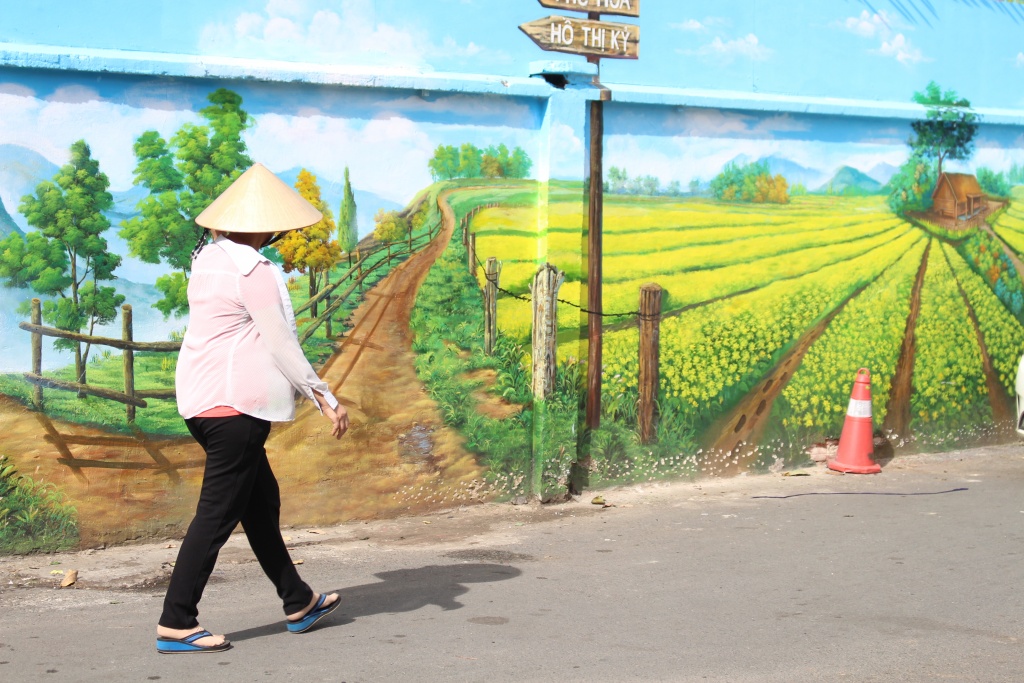 tieu thuong cho hoa lon nhat sai gon giat minh vi hang loat canh dong hoa da lat xuat hien tai cho