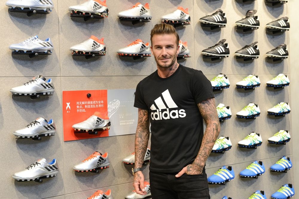 vo chong david beckham kiem va tieu khoi tai san 900 trieu usd the nao