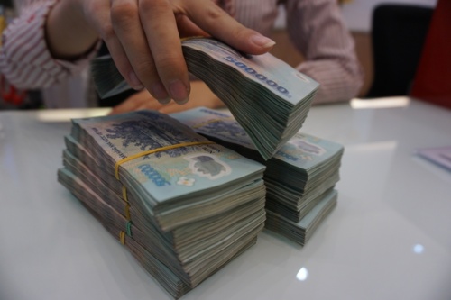 ngan hang thuong tet den 9 thang luong