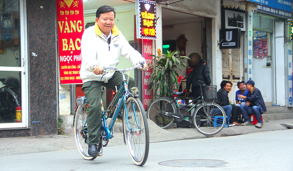 dai gia ha thanh ban xe dap co mua nha mat pho