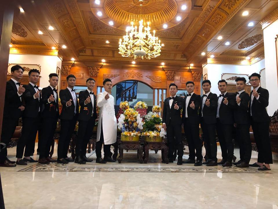 lau dai cua dai gia nam dinh co con gai deo vang triu co ngay cuoi