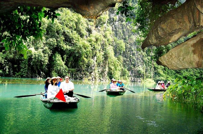 cau duoc uoc thay voi nhung dia diem du lich tam linh o mien bac