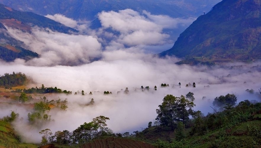 Chinh phục 'thung lũng mây' ngay sát Hà Nội chinh phuc thanh pho trong may ngay sat ha noi