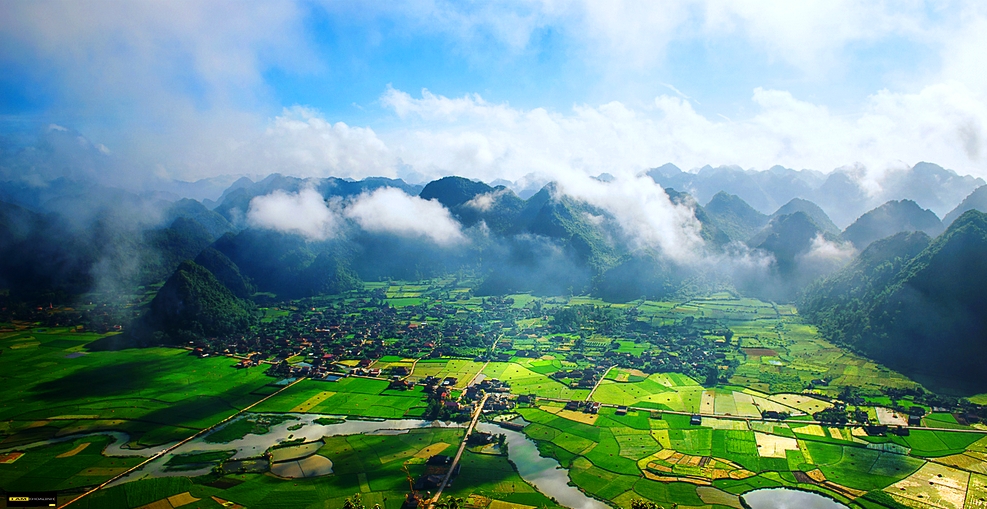 Chinh phục 'thung lũng mây' ngay sát Hà Nội chinh phuc thanh pho trong may ngay sat ha noi