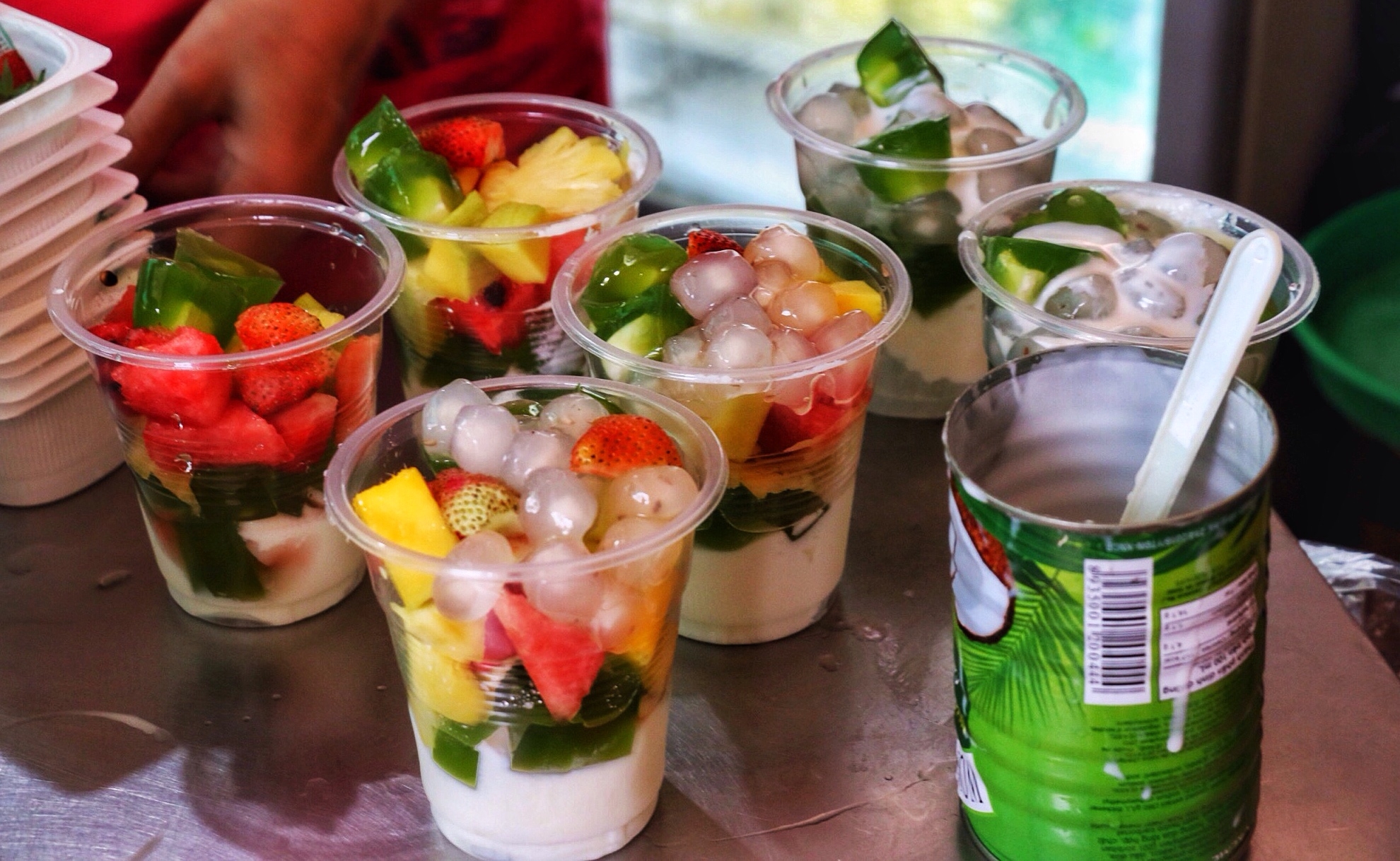 Trôi cùng cái nắng ngày hè với sữa chua thạch lá nếp phố Đinh Liệt troi cung cai nang ngay he voi sua chua thach la nep pho dinh liet