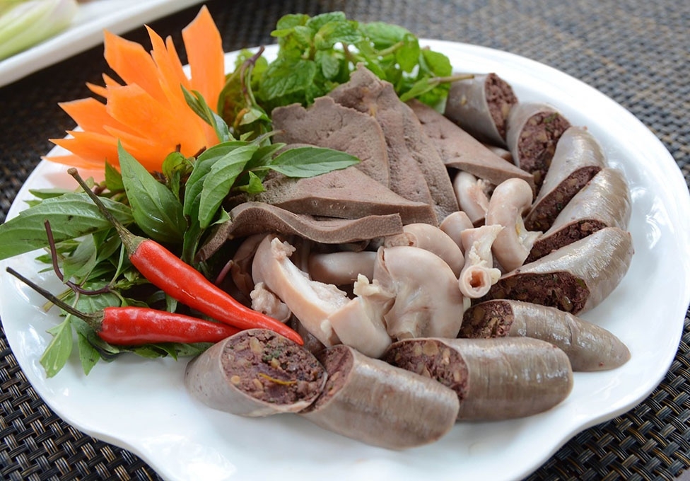 phat hoang voi nhung mon an duoc xem la noi am anh kinh hoang cua am thuc viet