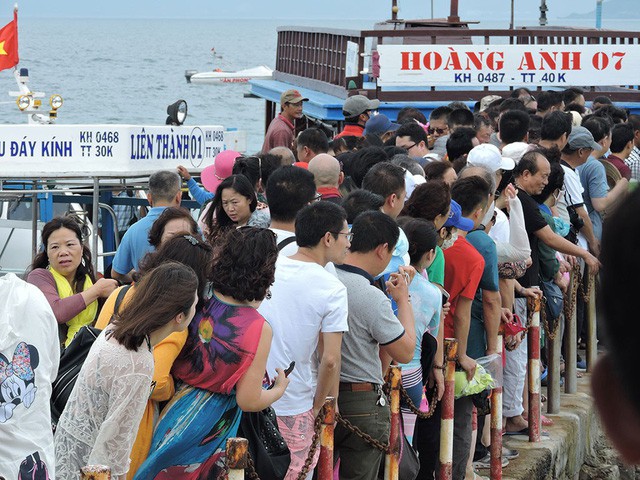 ts luong hoai nam moi nam thu hang ty do tu khach trung quoc sao lai bai xich ho
