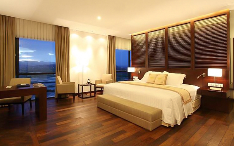 top resort cao cap giam gia manh chao he 2018