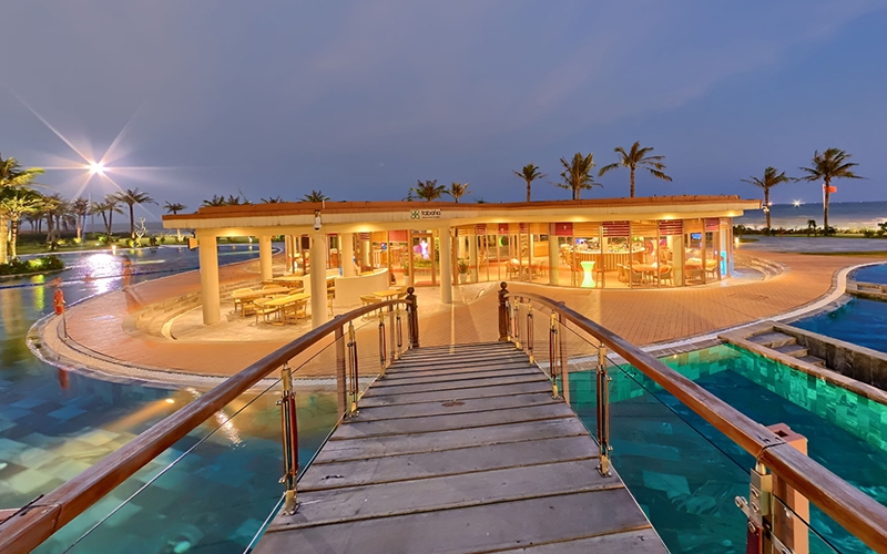 top resort cao cap giam gia manh chao he 2018