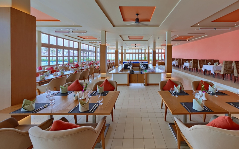 top resort cao cap giam gia manh chao he 2018