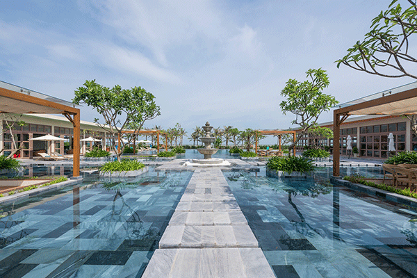 top resort cao cap giam gia manh chao he 2018