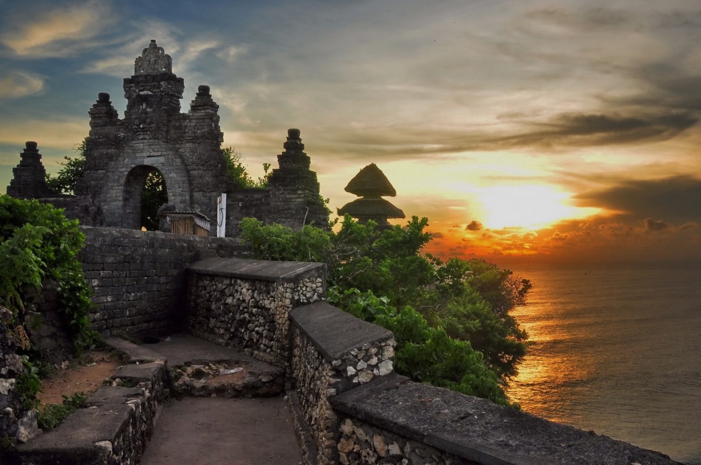 tour bali cho nhung doi chan ham choi