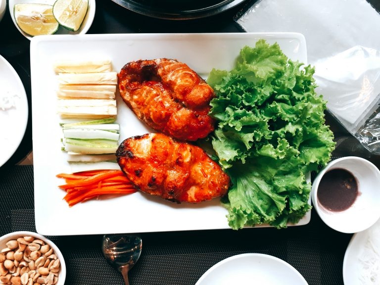 toi nay an gi o dau thanh mat de chiu voi mon cuon va do an thai lan